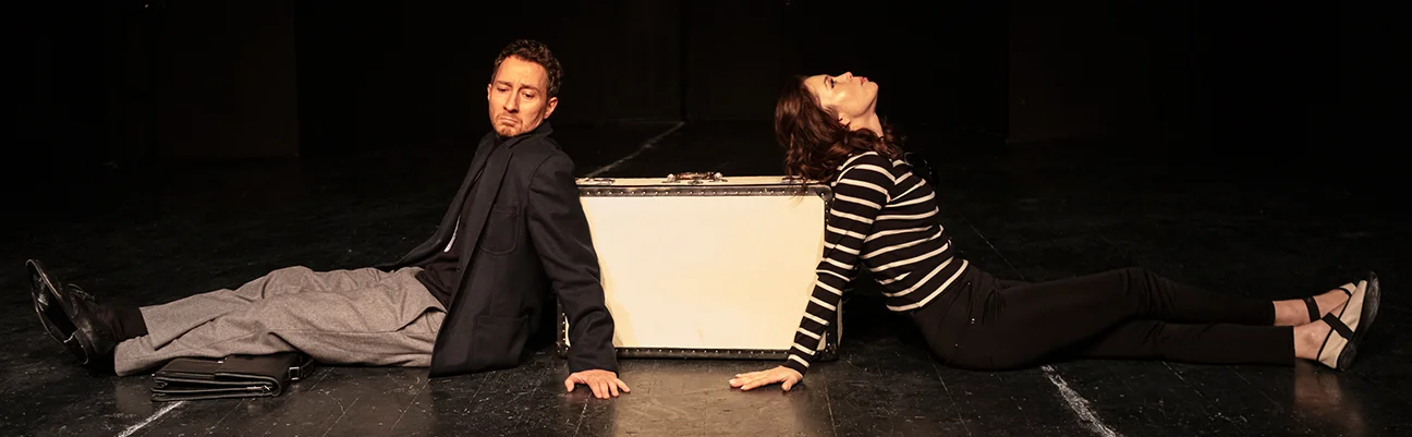 NU SUNT TURNUL EIFFEL